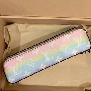 Louis Vuitton Escale Elizabeth pencil case pastel multicolor